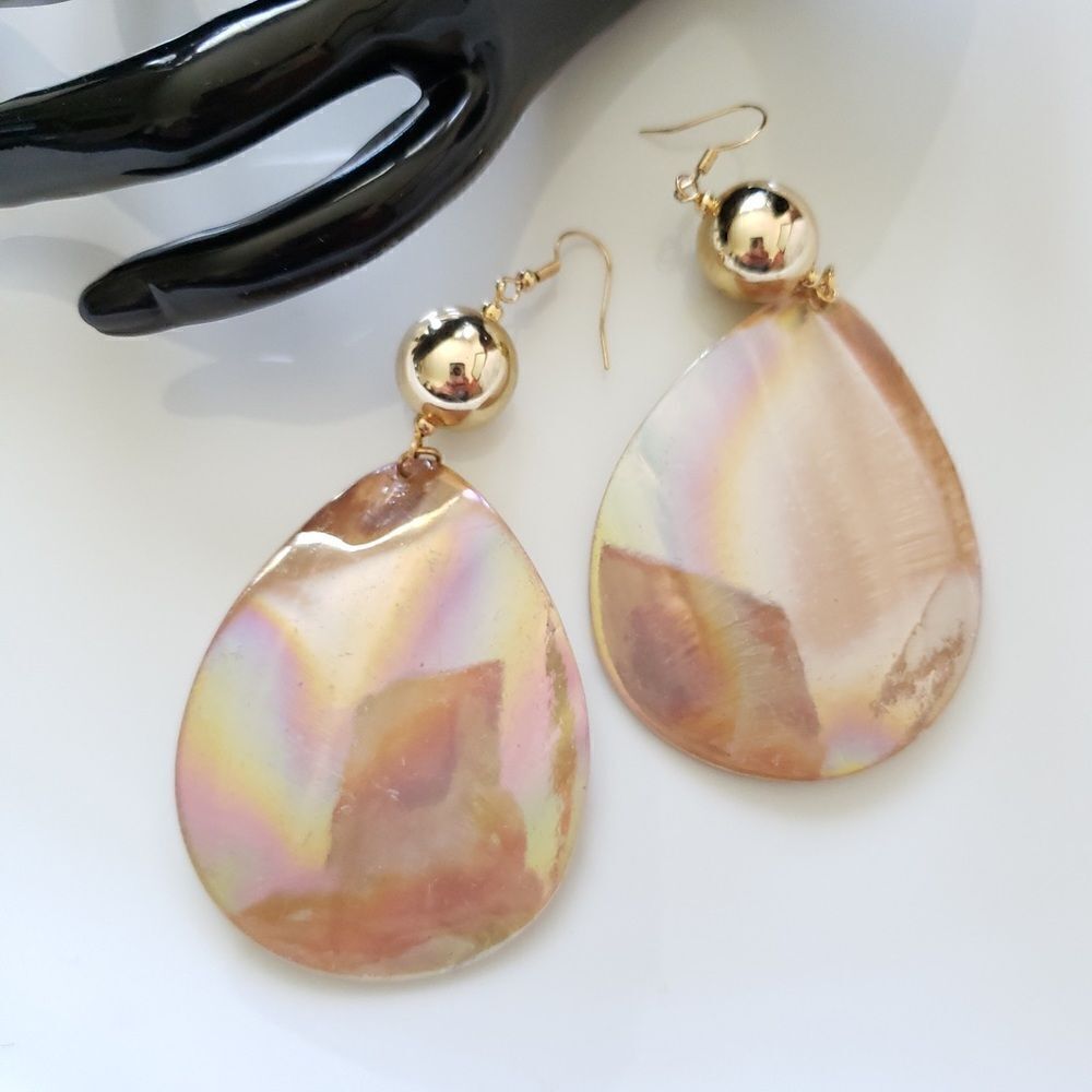 Anthro Shell  Drop  Earrings